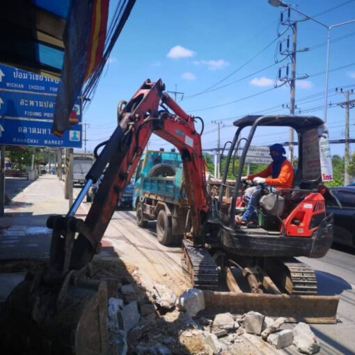 รถแม็คโครให้เช่าพันท้ายนรสิงห์