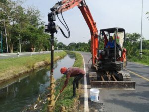 รถแม็คโครให้เช่าบางโทรัด